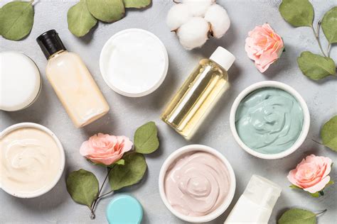 Cosmetics & Skincare 